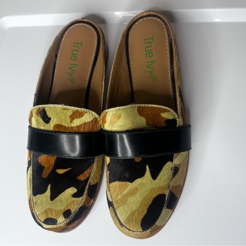 True Ivy camouflage green slip on mules pony hair leather womens shoes size 6M - Picture 5 of 6
